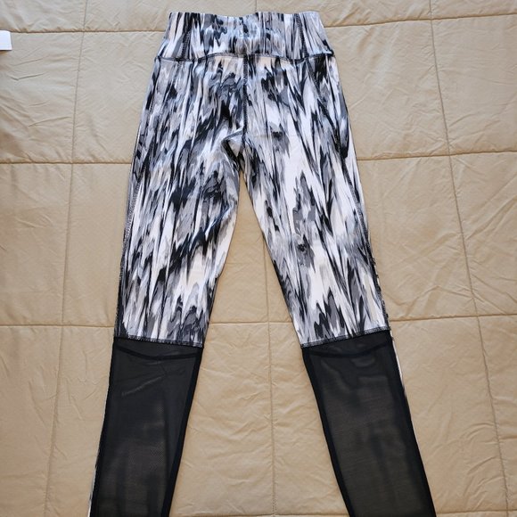 C&C California HIGH-WASIT MESH PANEL / MOTO LEGGING - Picture 4 of 10